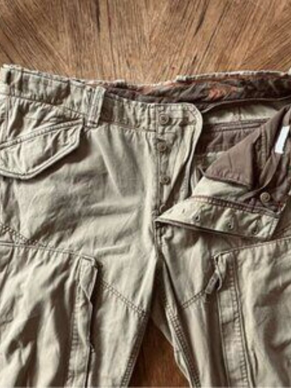 Vintage GAP  Khaki Cargo / Utility Pants - Picture 6 of 11